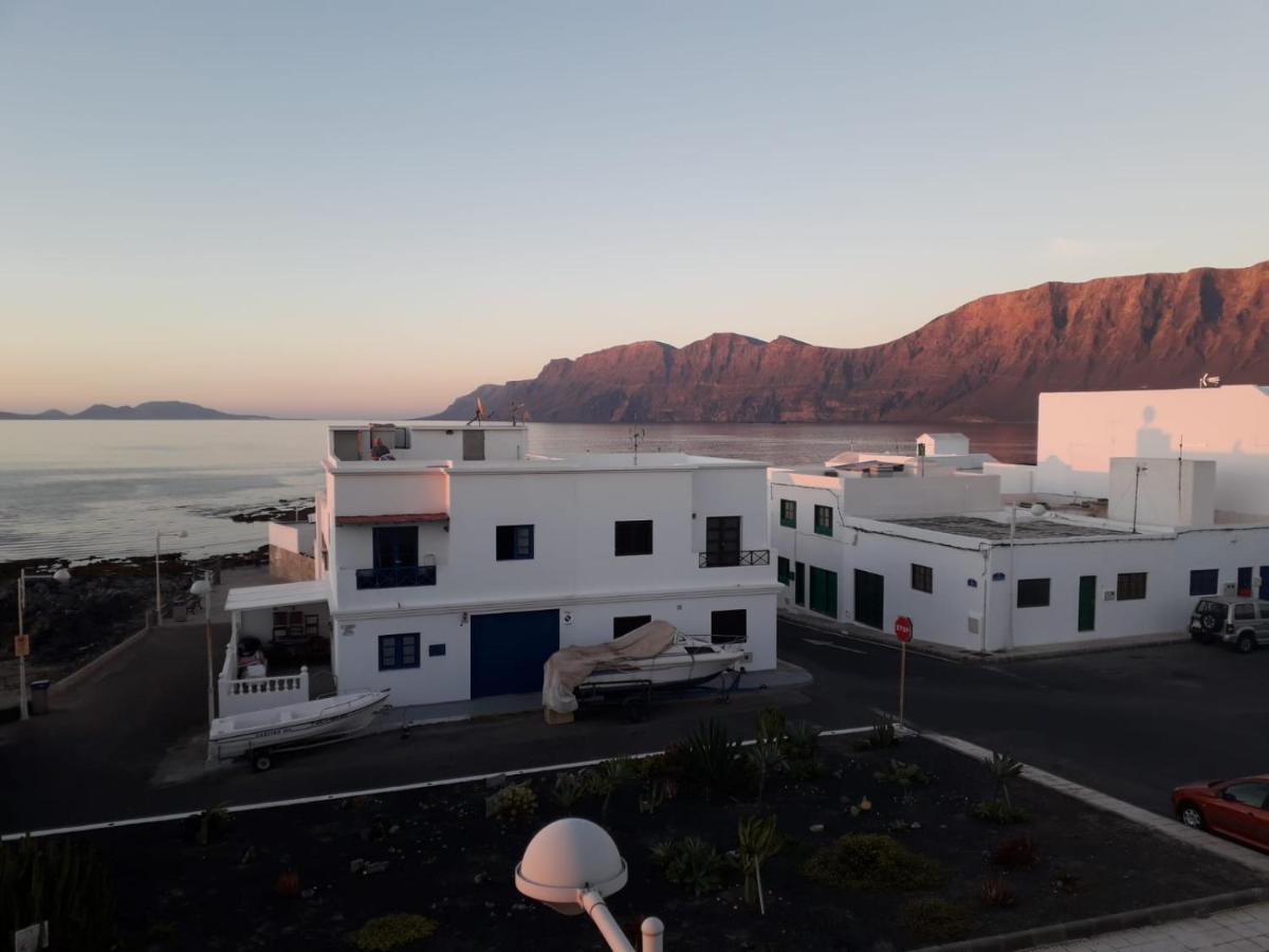 Casa Georgina Lägenhet Famara Exteriör bild