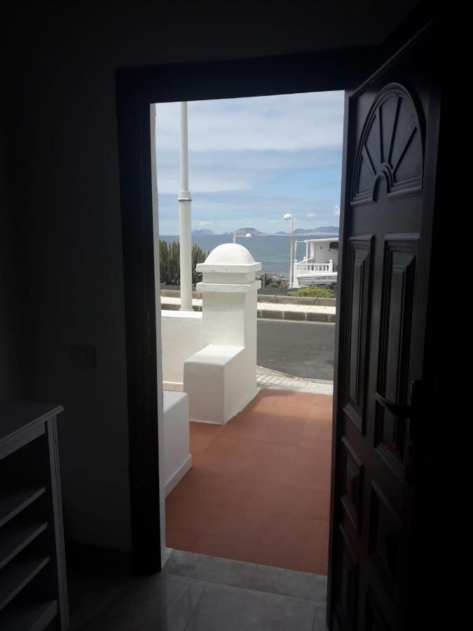 Casa Georgina Lägenhet Famara Exteriör bild